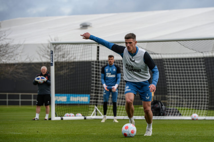 Journalist: Sheffield United 'close' to signing Ciaran Clark from Newcastle United